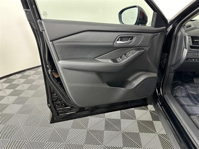 new 2025 Nissan Rogue car, priced at $33,995