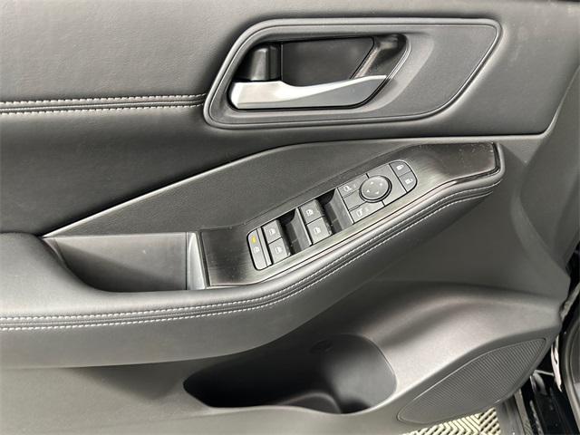 new 2025 Nissan Rogue car, priced at $33,995