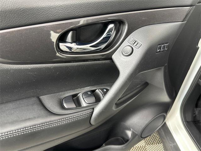 used 2020 Nissan Rogue car, priced at $17,998