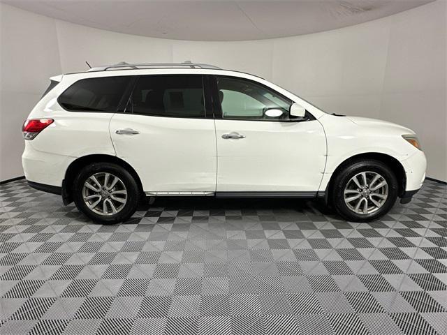 used 2015 Nissan Pathfinder car, priced at $7,998