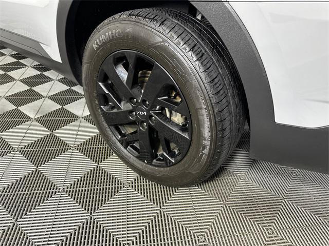 used 2023 Kia Sorento car, priced at $28,998