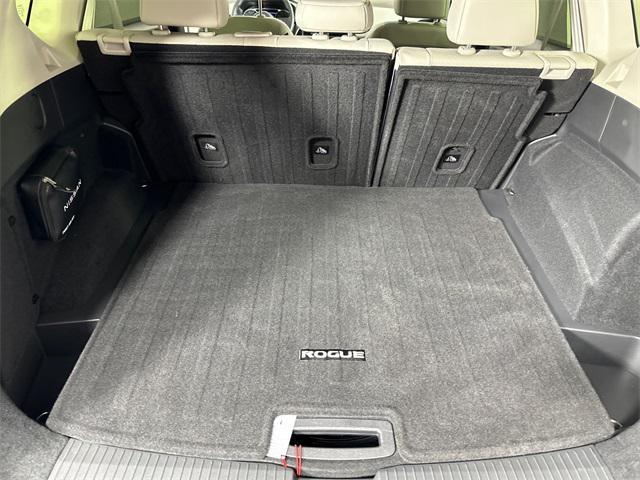 used 2024 Nissan Rogue car, priced at $29,898