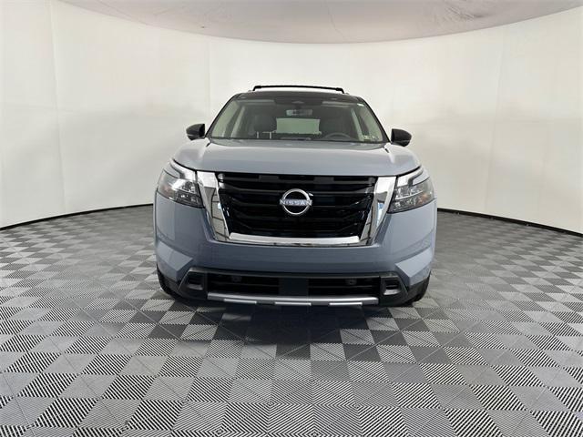 new 2025 Nissan Pathfinder car, priced at $49,570