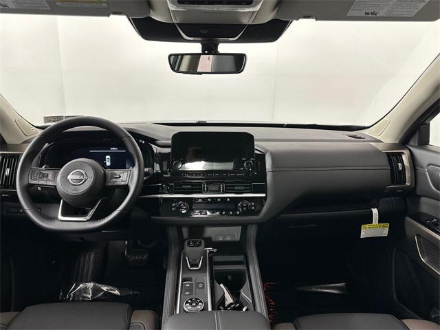 new 2025 Nissan Pathfinder car, priced at $49,570