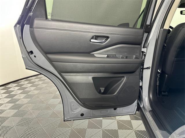 new 2025 Nissan Pathfinder car, priced at $49,570