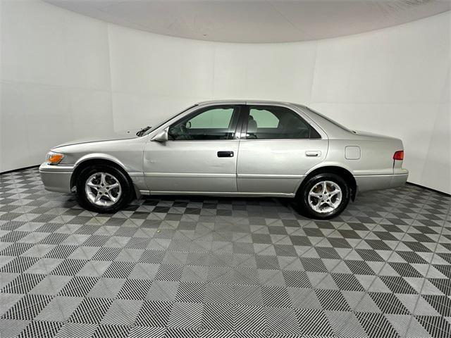 used 2001 Toyota Camry car, priced at $5,998