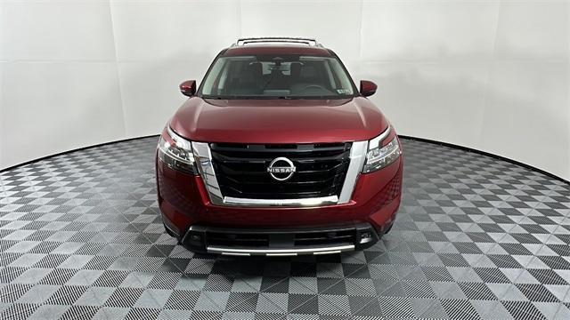 new 2024 Nissan Pathfinder car, priced at $44,805