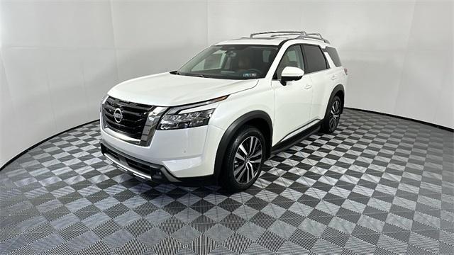 new 2024 Nissan Pathfinder car, priced at $52,877