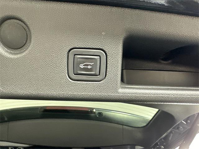 used 2023 Chevrolet Equinox car, priced at $22,998