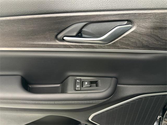 used 2021 Jeep Grand Cherokee L car, priced at $26,998