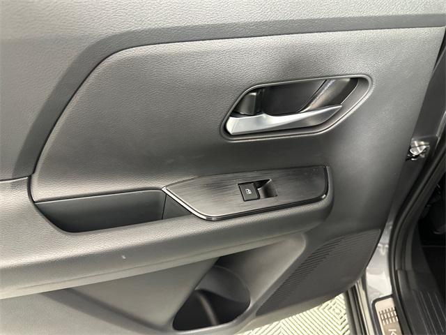 new 2025 Nissan Kicks car, priced at $27,562