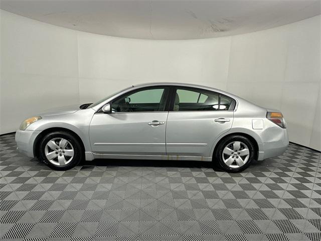 used 2007 Nissan Altima car, priced at $5,998