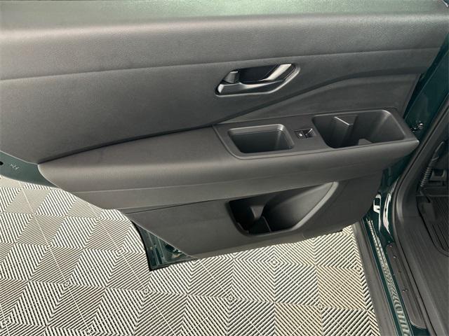 new 2025 Nissan Pathfinder car, priced at $41,620