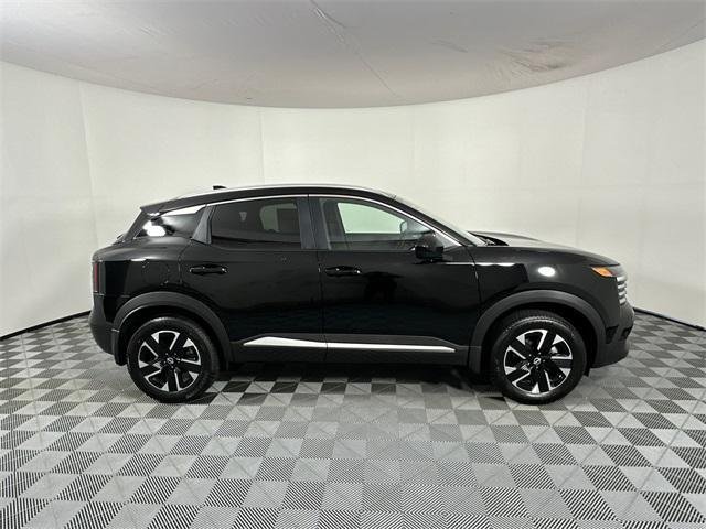 new 2025 Nissan Kicks car, priced at $28,088