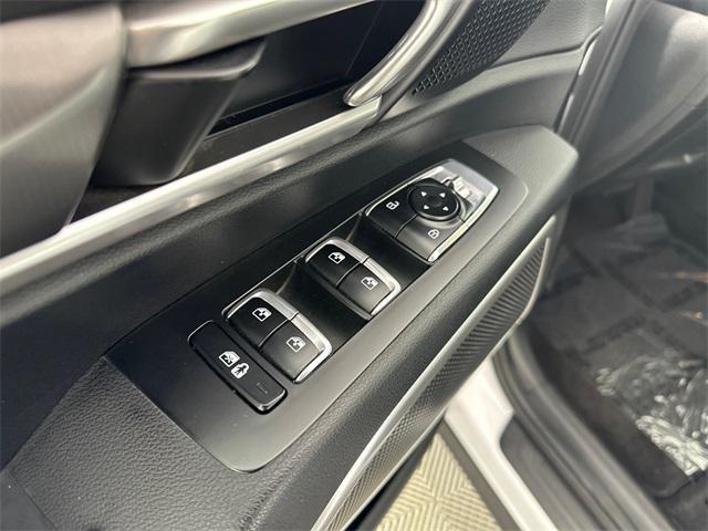 used 2023 Kia Telluride car, priced at $30,998