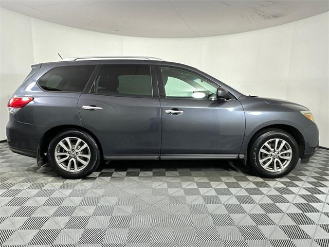 used 2013 Nissan Pathfinder car