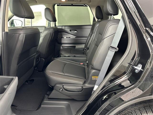 new 2025 Nissan Pathfinder car, priced at $42,173