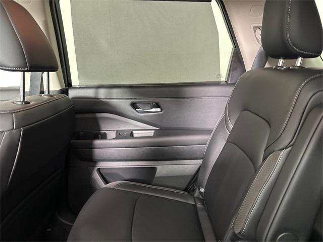 new 2025 Nissan Pathfinder car, priced at $42,173