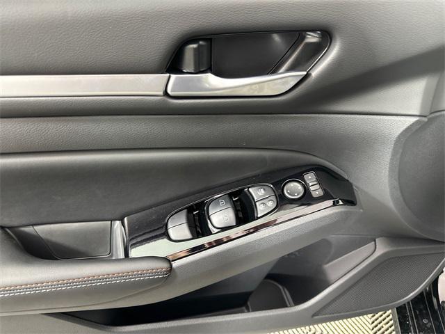 new 2025 Nissan Altima car, priced at $33,694