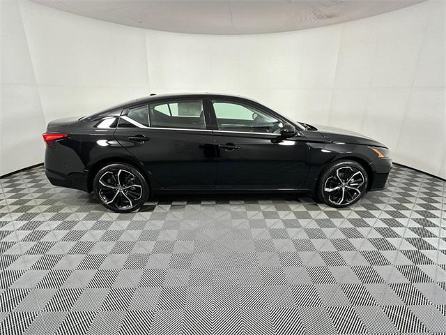 new 2025 Nissan Altima car, priced at $33,694