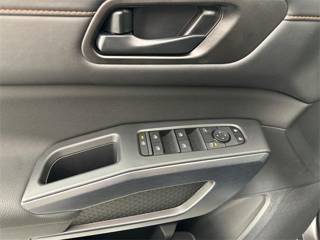new 2025 Nissan Pathfinder car, priced at $43,595