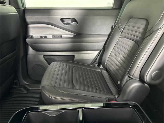 new 2025 Nissan Pathfinder car, priced at $43,595