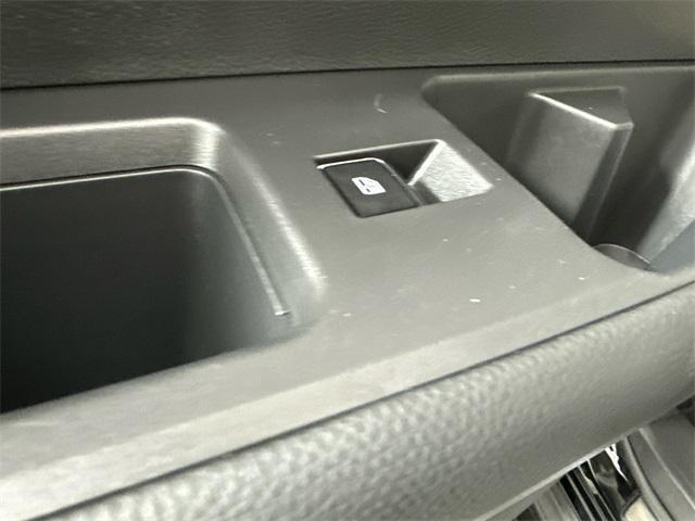 used 2022 Nissan Pathfinder car, priced at $32,998