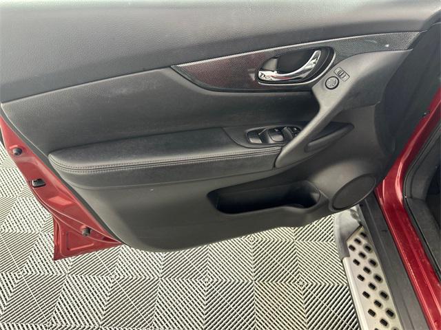 used 2015 Nissan Rogue car, priced at $7,998
