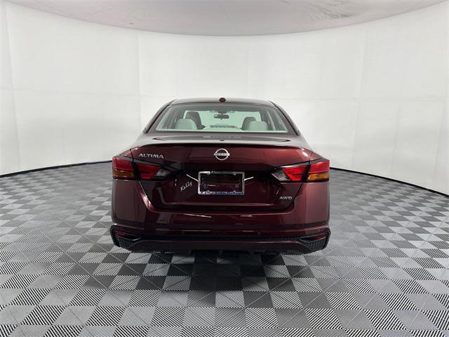 new 2025 Nissan Altima car, priced at $27,632