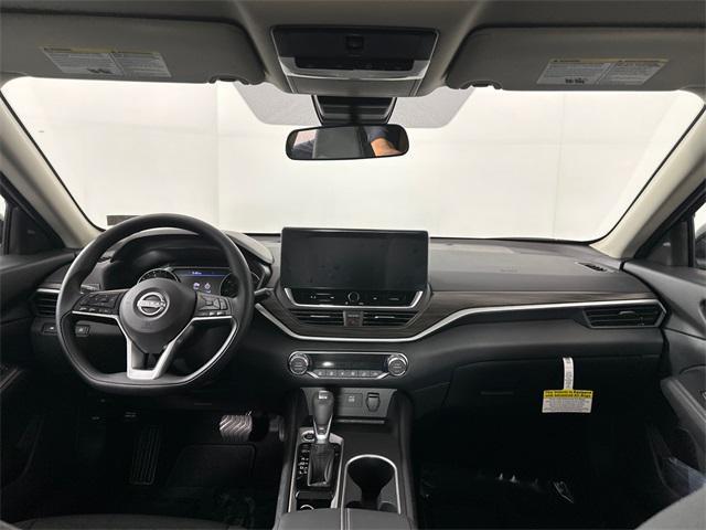 new 2025 Nissan Altima car, priced at $29,081