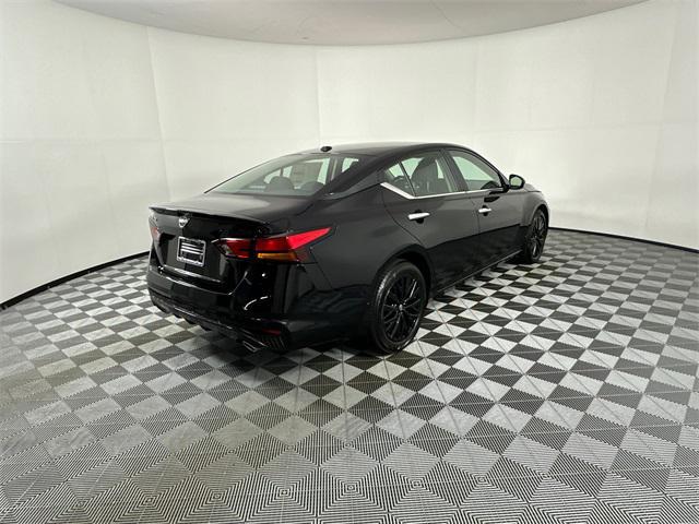 new 2025 Nissan Altima car, priced at $29,081