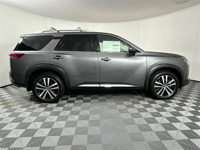 new 2025 Nissan Pathfinder car, priced at $48,526