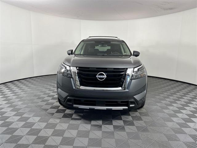 new 2025 Nissan Pathfinder car, priced at $48,526