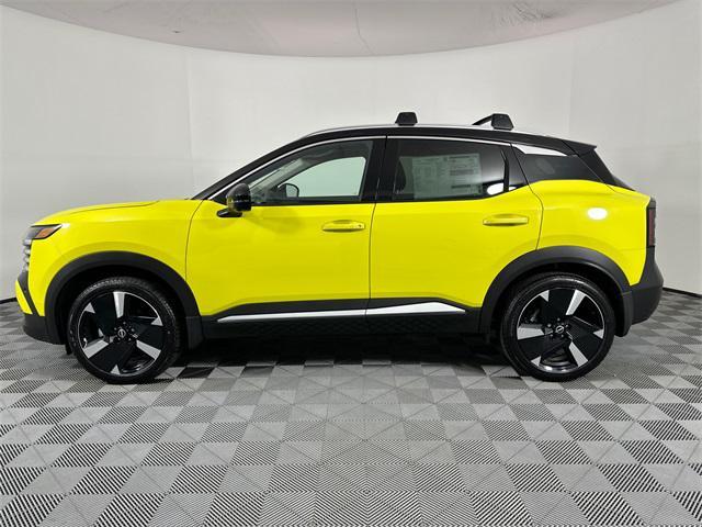 new 2025 Nissan Kicks car, priced at $33,998