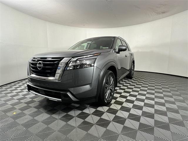 new 2025 Nissan Pathfinder car, priced at $42,173