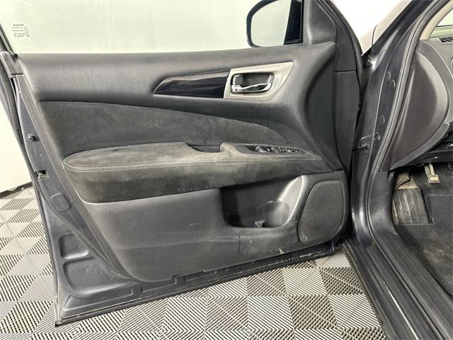 used 2014 Nissan Pathfinder car