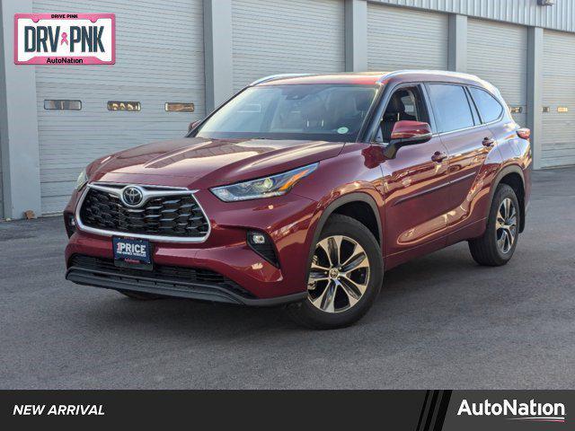 used 2021 Toyota Highlander car, priced at $37,999