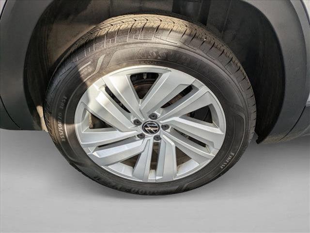 used 2021 Volkswagen Atlas car, priced at $26,999