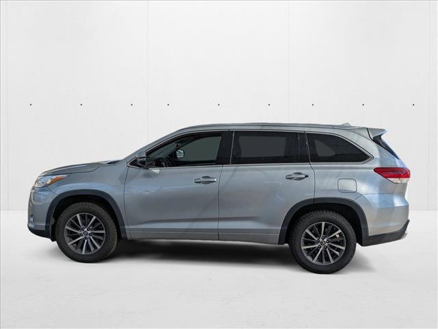 used 2017 Toyota Highlander car, priced at $13,749