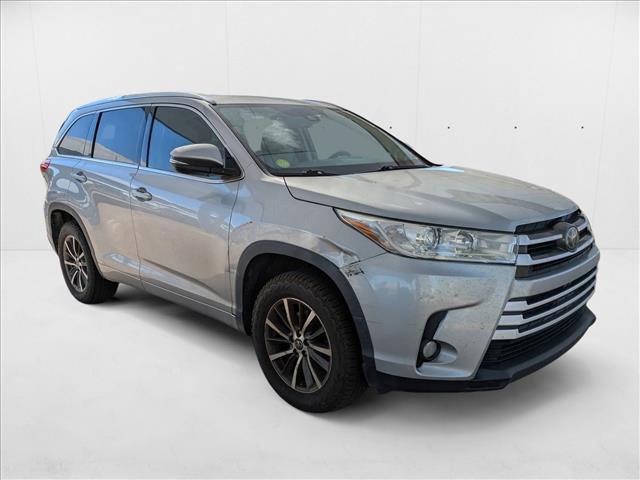 used 2017 Toyota Highlander car, priced at $13,749