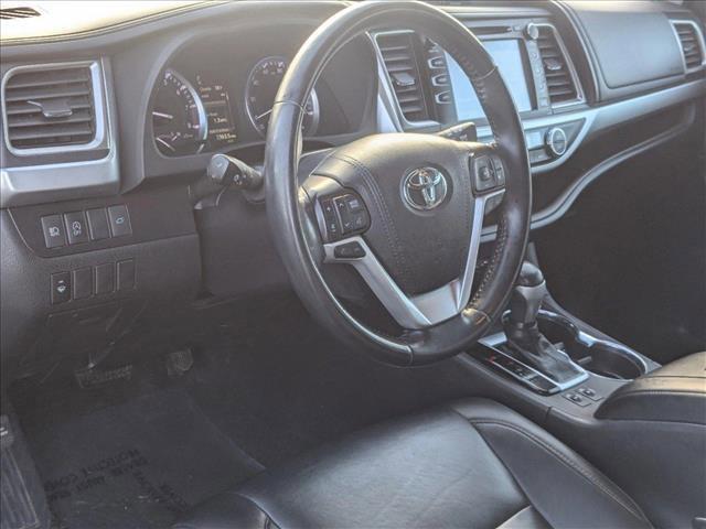 used 2019 Toyota Highlander car, priced at $25,999