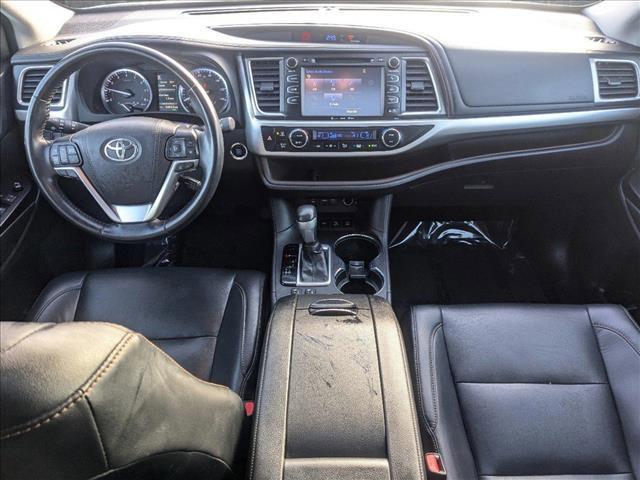 used 2019 Toyota Highlander car, priced at $25,999