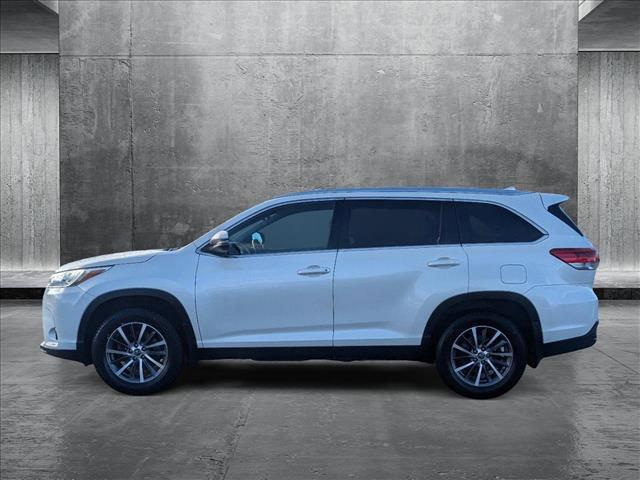 used 2019 Toyota Highlander car, priced at $25,999