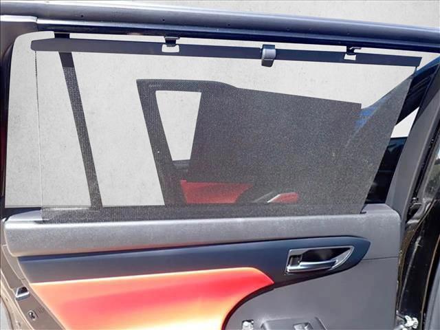 used 2022 Toyota Highlander car, priced at $34,999