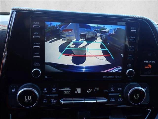 used 2022 Toyota Highlander car, priced at $34,999