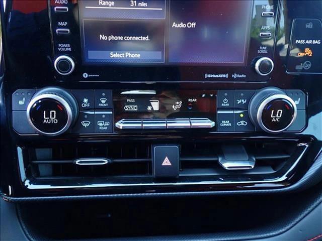 used 2022 Toyota Highlander car, priced at $34,999