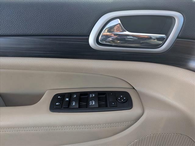 used 2022 Jeep Grand Cherokee car, priced at $26,999