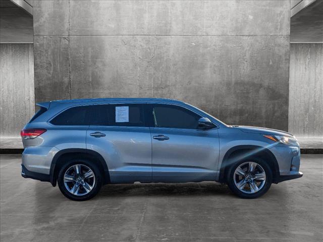 used 2018 Toyota Highlander car, priced at $29,699