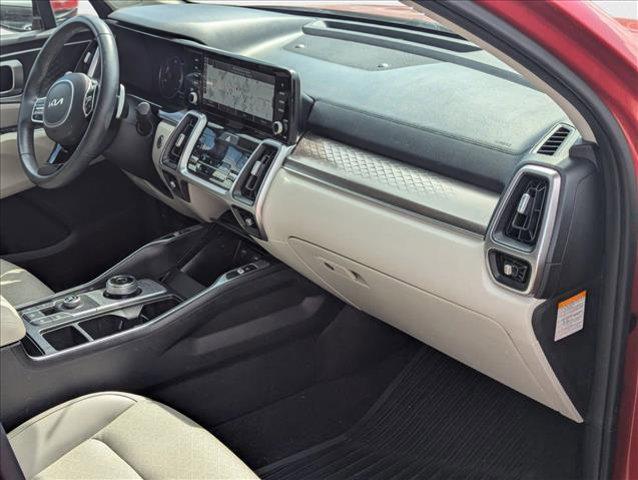 used 2022 Kia Sorento Hybrid car, priced at $26,999
