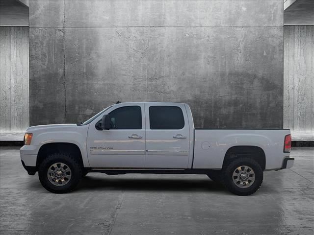 used 2014 GMC Sierra 2500 car, priced at $28,999